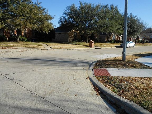 4th image of 6725 Tawny Oak Dr