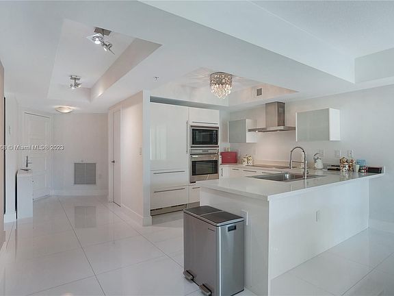 4th image of 250 Sunny Isles Blvd #207
