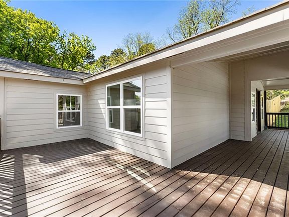 4th image of 8859 Thomas Rd