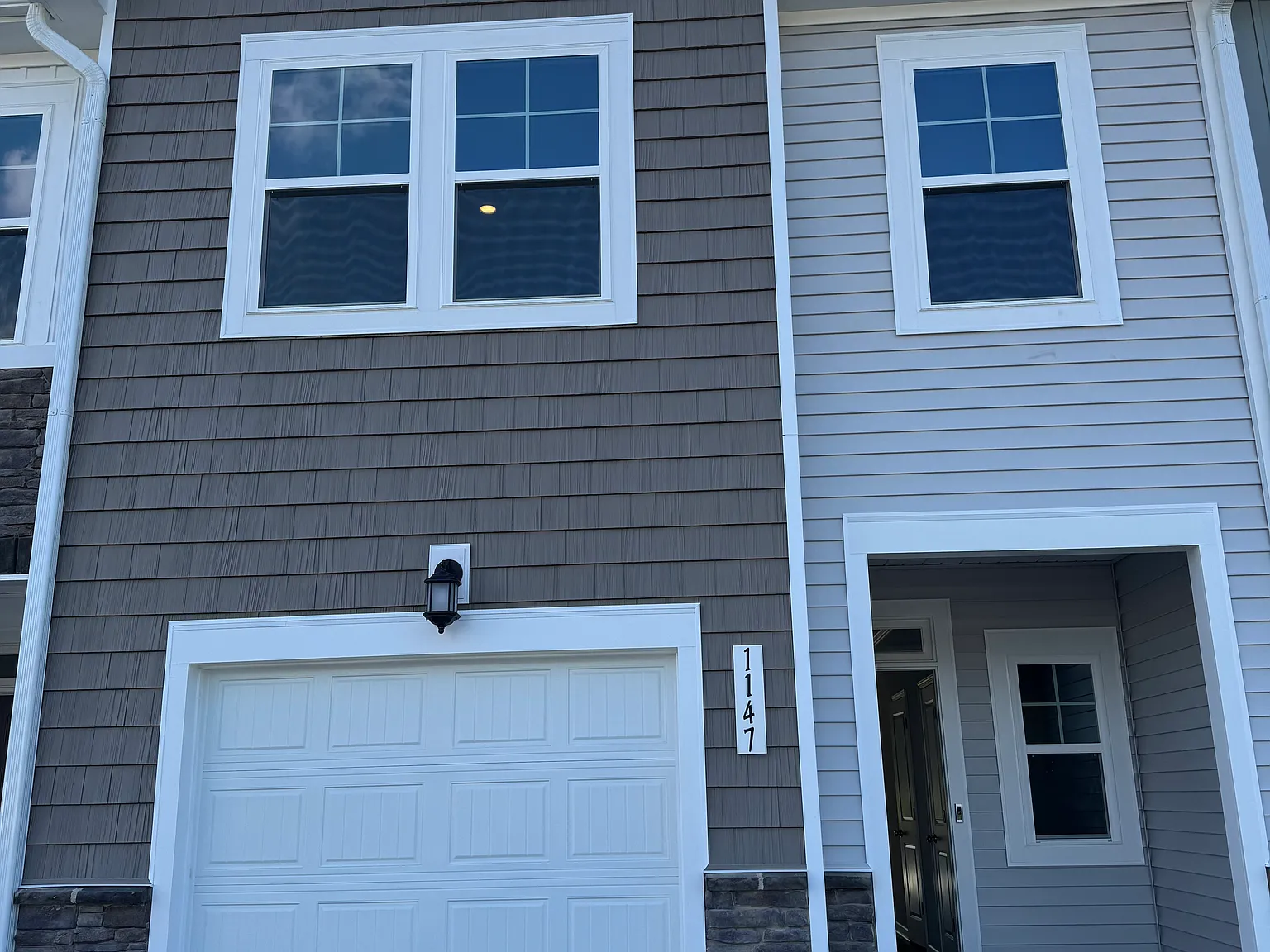 1147 Weavers Trace Dr — Photo 3
