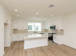 2564 Delphinium Ln, Carlsbad, CA 92008