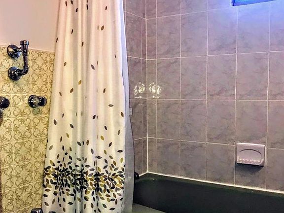 4th image of 56 1st St #1