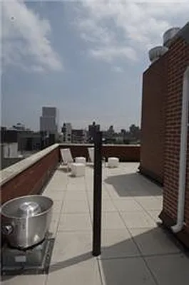 Rented by Veracity NYC LLC | media 42