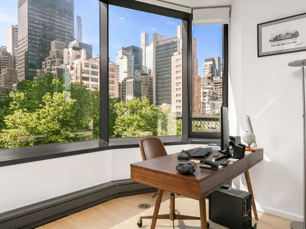 50 United Nations Plaza image 3 of 13