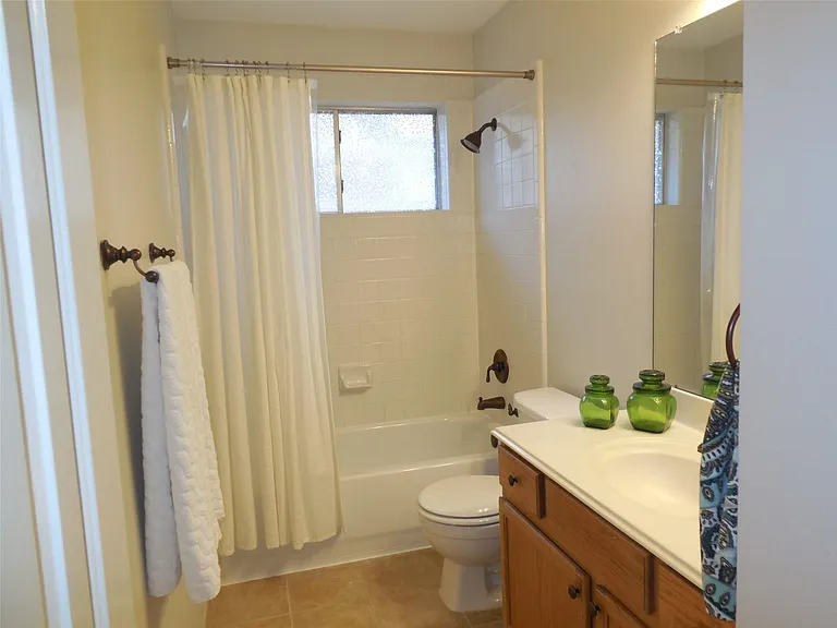10523 N Newpark Dr — Photo 14