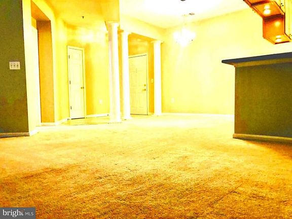 4th image of 2911 Deer Hollow Way Unit 117