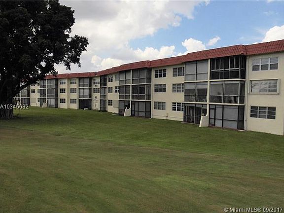 2nd image of 9200 N Hollybrook Lake Dr APT 108