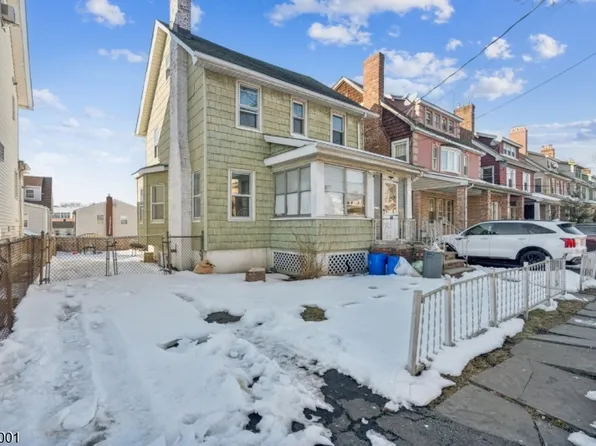 96 Beaumont Pl, Newark City, NJ 07104
