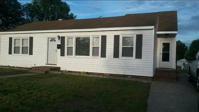 1st image of 1414 Williams St