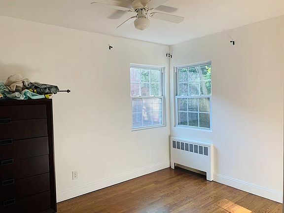 2nd image of 147 Garden St