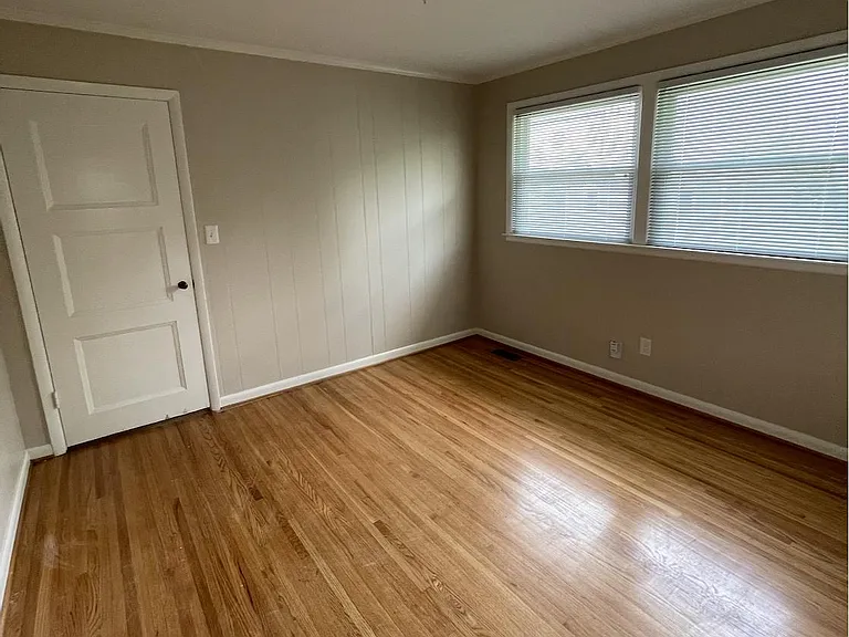 530 Annex Ave — Photo 8