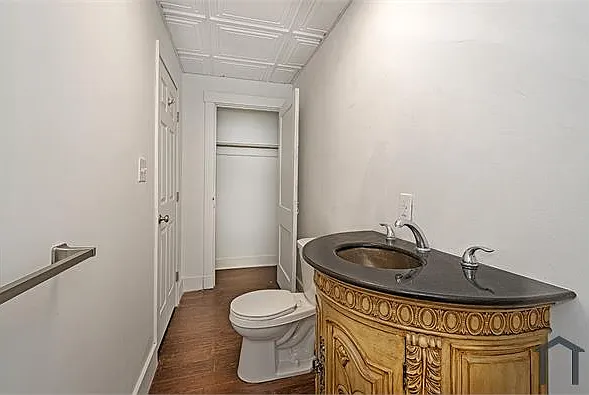 1423 Brownsville Rd #1 — Photo 8