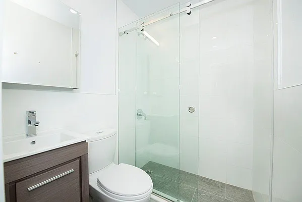 Rented by OGI Management | media 9