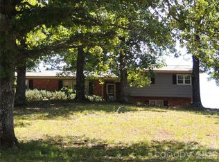 632 Rock Corner Rd, Forest City, NC 28043