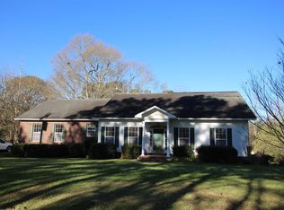3574 Sharon Rd, Laurel, MS 39443