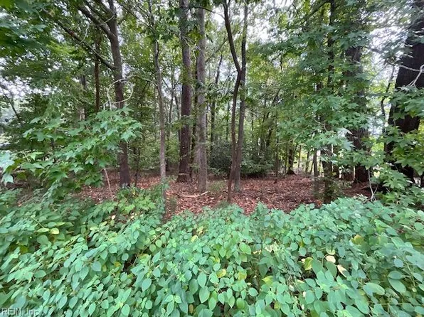 0 Maple Dr, Chesapeake, VA 23321