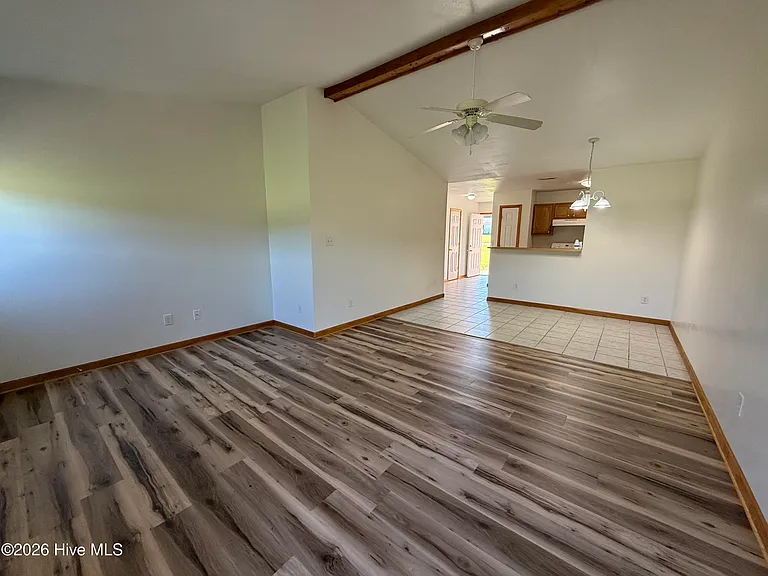 121 Arabian Ln #A — Photo 7