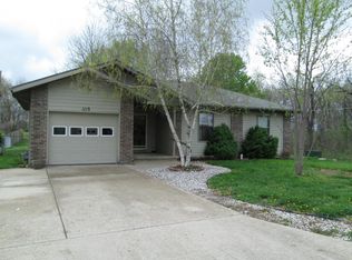 1113 N Walleye St, Nixa, MO 65714