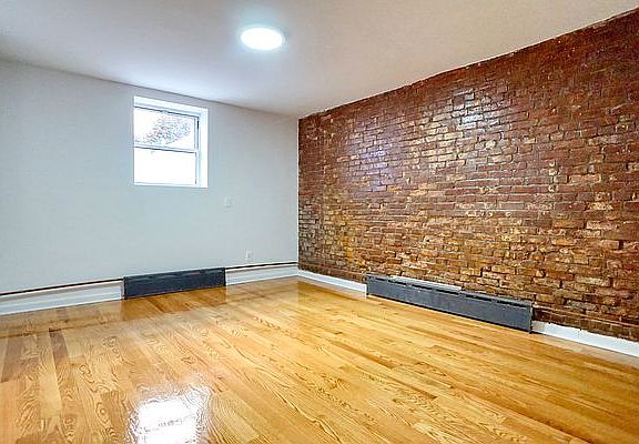 5th image of 1253 Pacific St APT 1