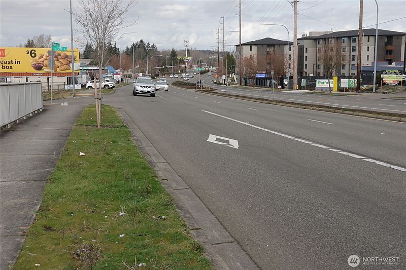 3rd image of 27905 pacific Highway S
