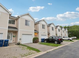 36419 N Hutchins Rd, Gurnee, IL 60031