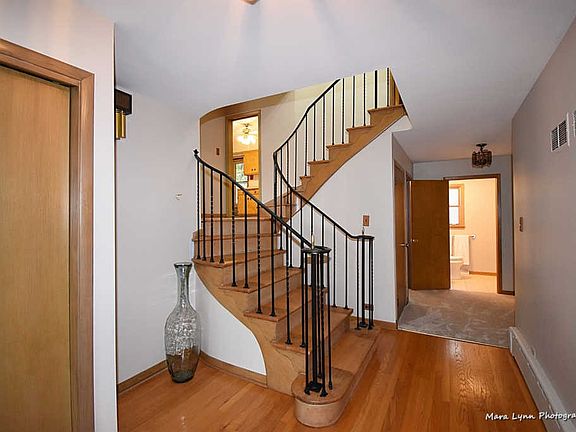 4th image of 356 N Van Nortwick Ave
