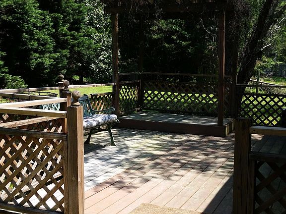 5th image of 1602 N Oaks Ct