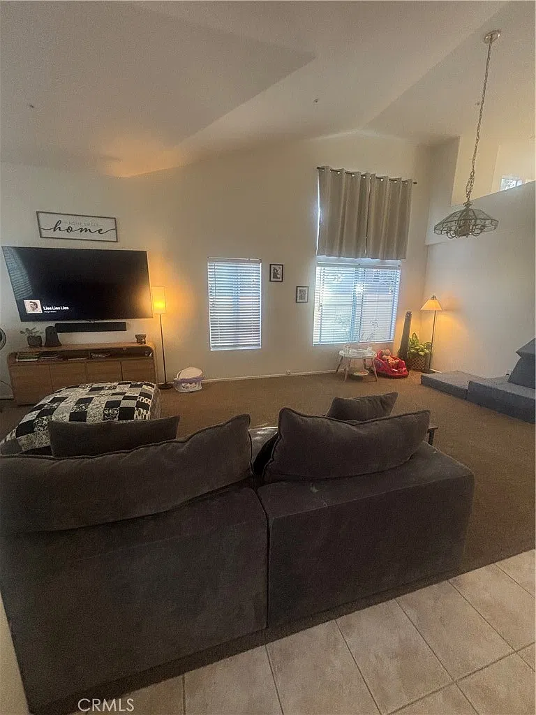 3 bed, 1838 sqft, $2,950 — Photo 3