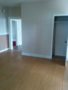 2nd image of 376 Dubuque St Fl 1