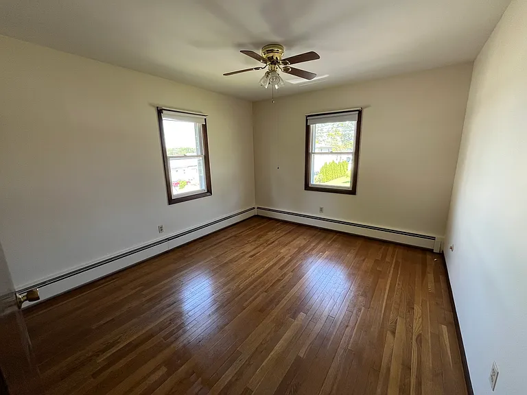 49 Carovilli St #49 — Photo 8