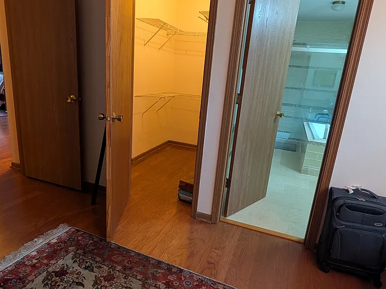 410 Orleans Ave — Photo 21