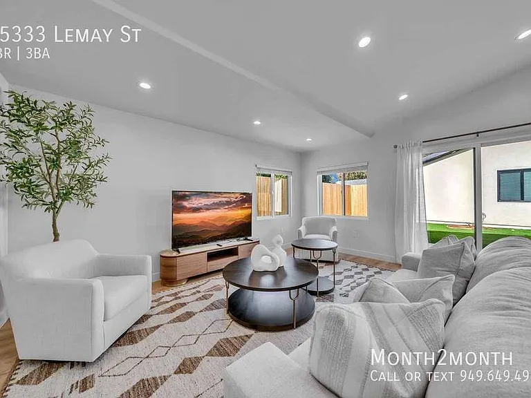 15333 Lemay St — Photo 1