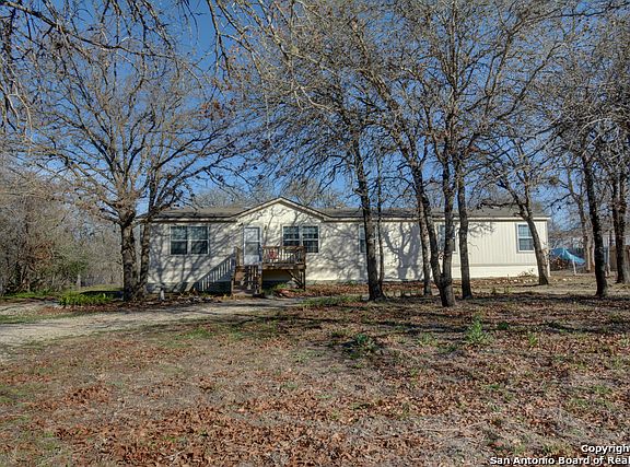 2nd image of 334 Sandy Oaks Dr