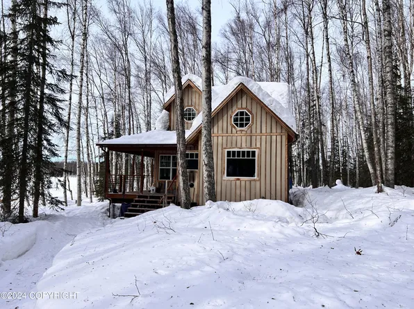 11424 N Crystal Lake Rd, Willow, AK 99688
