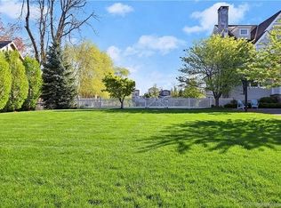 531 Rowland Rd, Fairfield, CT 06824