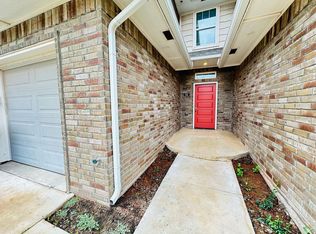 747 SW 14th St, Moore, OK 73160