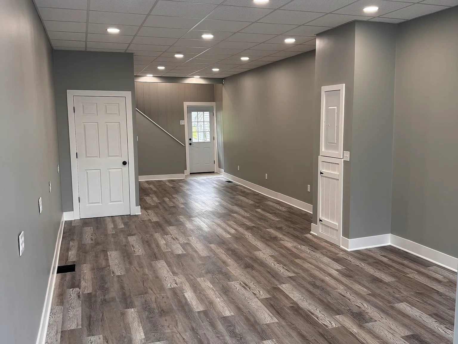 350 W Main St — Photo 2
