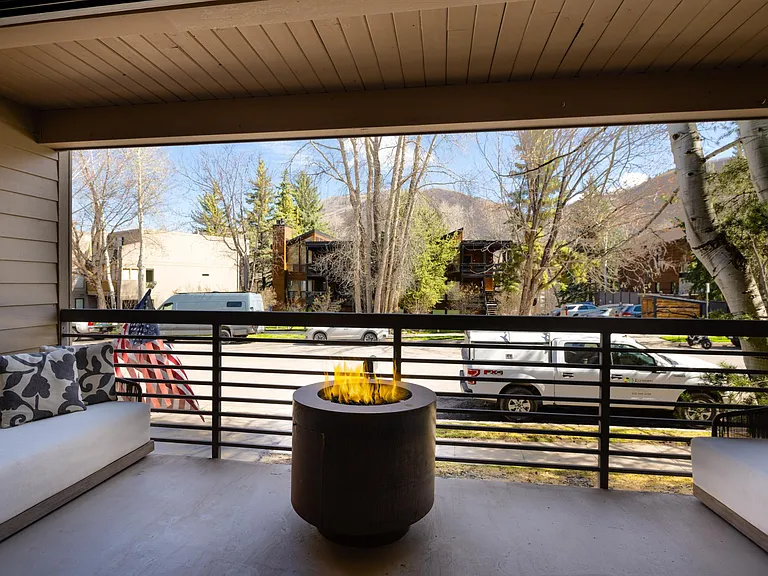 825 E Hopkins Ave #2N — Photo 21