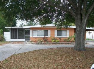 8220 Pelican Ln, Seminole, FL 33777