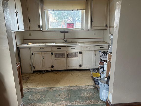 2nd image of 1208 Dale Ave SE