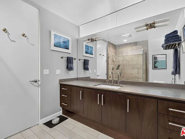 2120 Narcissus Ct — Photo 28