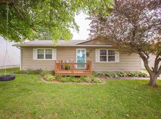 1303 Fleur Dr, Waterloo, IA 50701