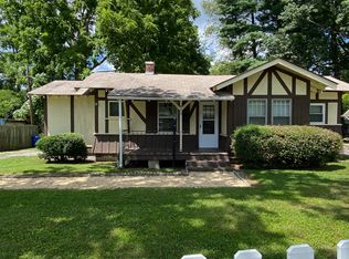 513 N Whitted St, Hendersonville, NC 28739