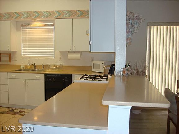 3rd image of 4916 Winterset Dr #0