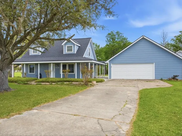 7019 Burgundy Dr, Lake Charles, LA 70605