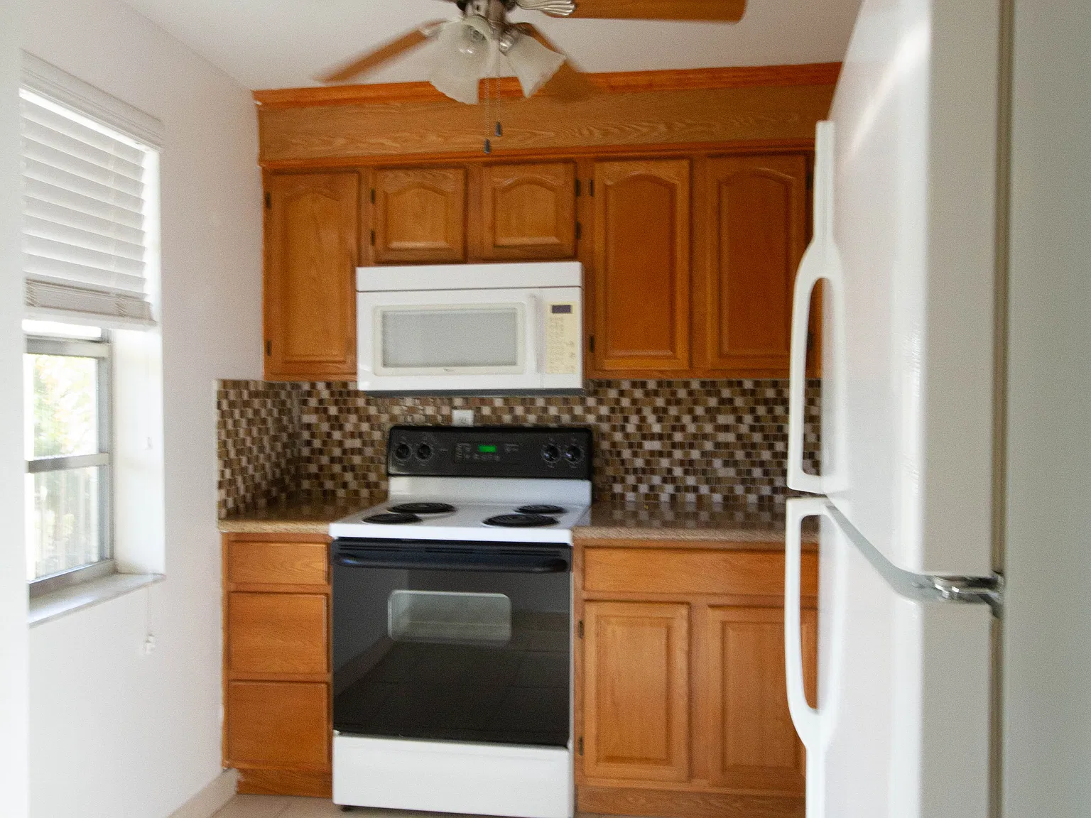 3000 NW 48th Ter Unit 322 — Photo 2