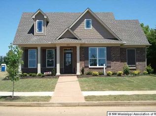 1132 Hawks Crossing Dr, Olive Branch, MS 38654