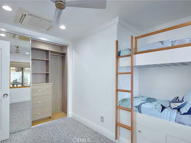 1311 W Bay Ave — Photo 16