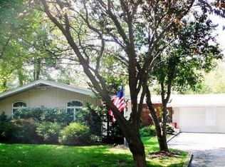 9 Valencia Isle Dr, Lake Hopatcong, NJ 07849