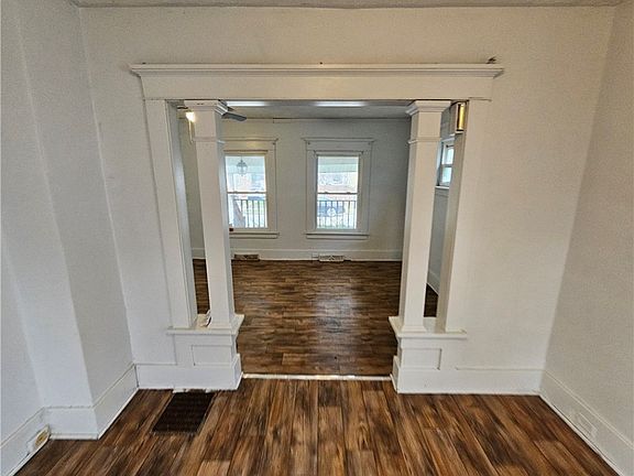 4th image of 1259 E 21st St